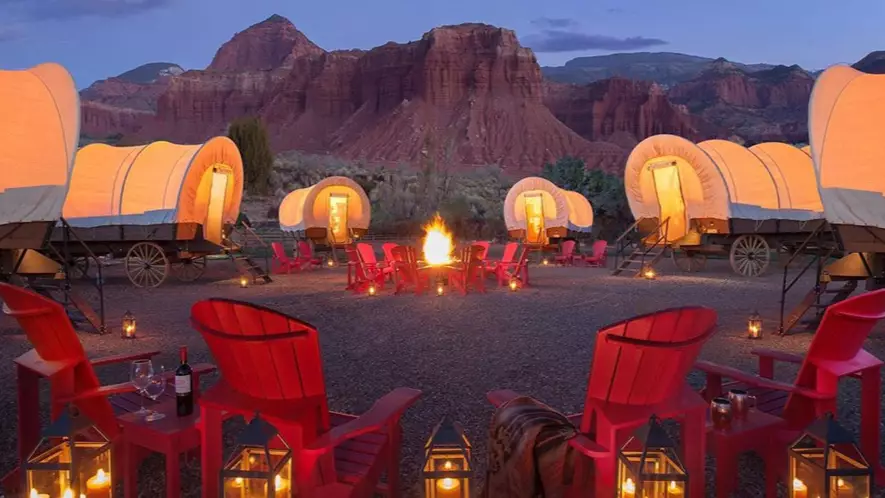 You Can Spend The Night In A Covered Wagon At This Incredible Campsite