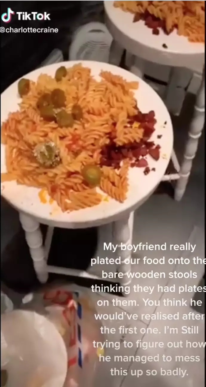 Charlotteecraine's boyfriend plated their dinner on kitchen stools (