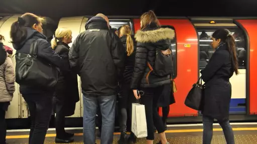 London Commuters Call For Ban On Smelly Foods On The Tube