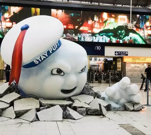 Ghostbusters' Stay Puft Mashmallow Man Is Causing Mayhem At Waterloo Station 