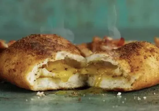 Domino's garlic bread crust pizza.