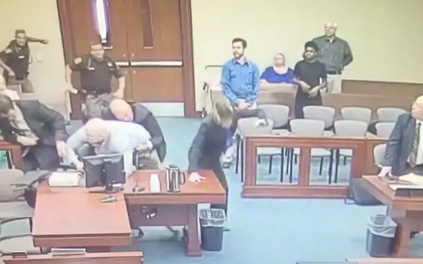 Man On Trial Pulls Out Knife And Attempts To Stab Prosecutor