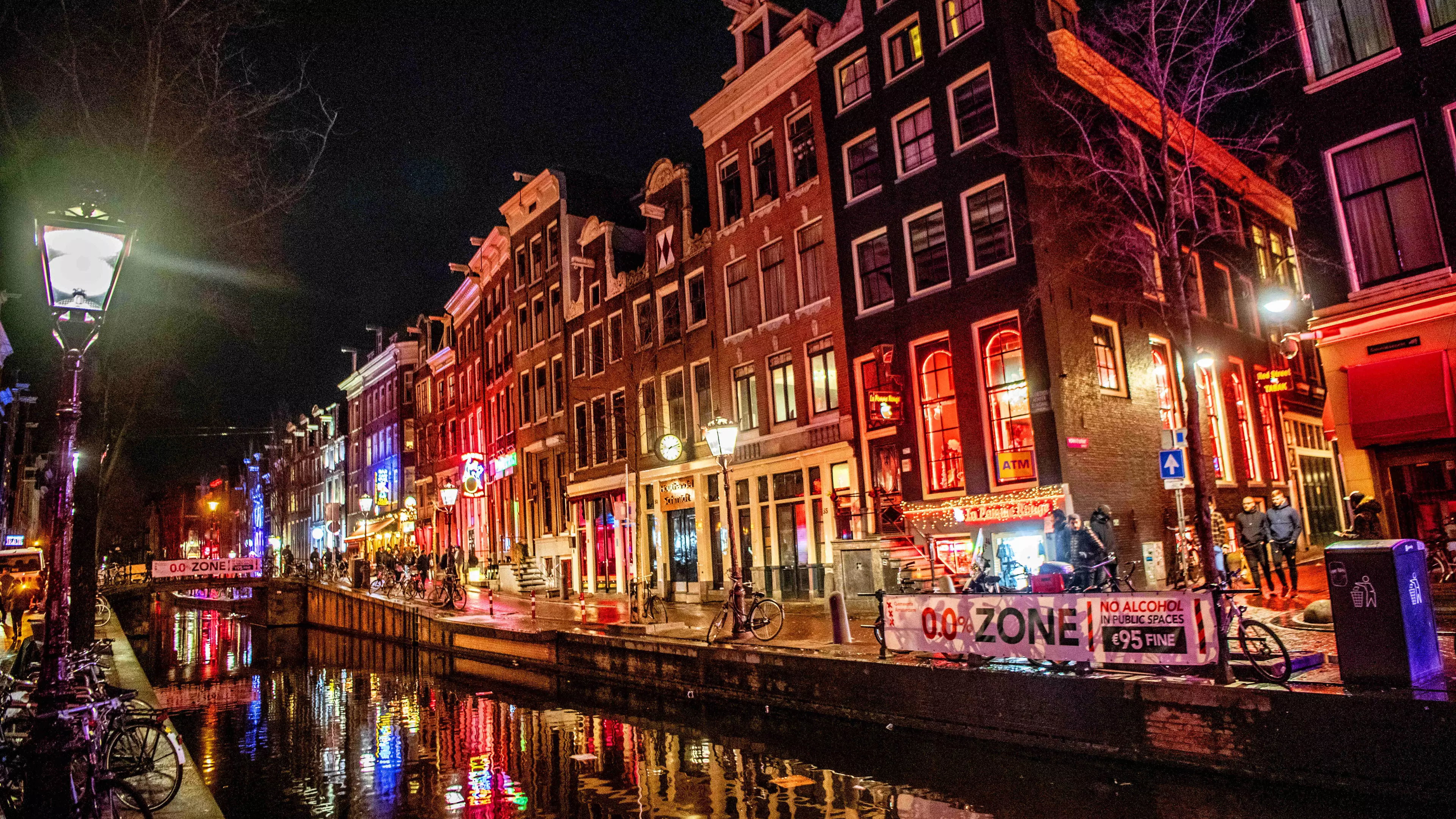 Amsterdam Considers 50 Euro 'Passport And Out-Of-Town 'Erotic Zone' For Tourists