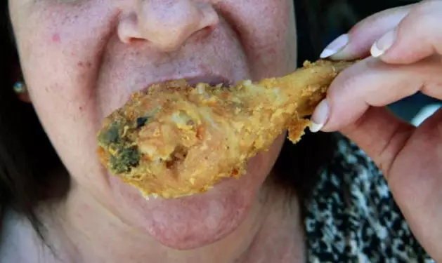 Woman Finds A Disgusting 'Rat Head' In Her Chicken Meal