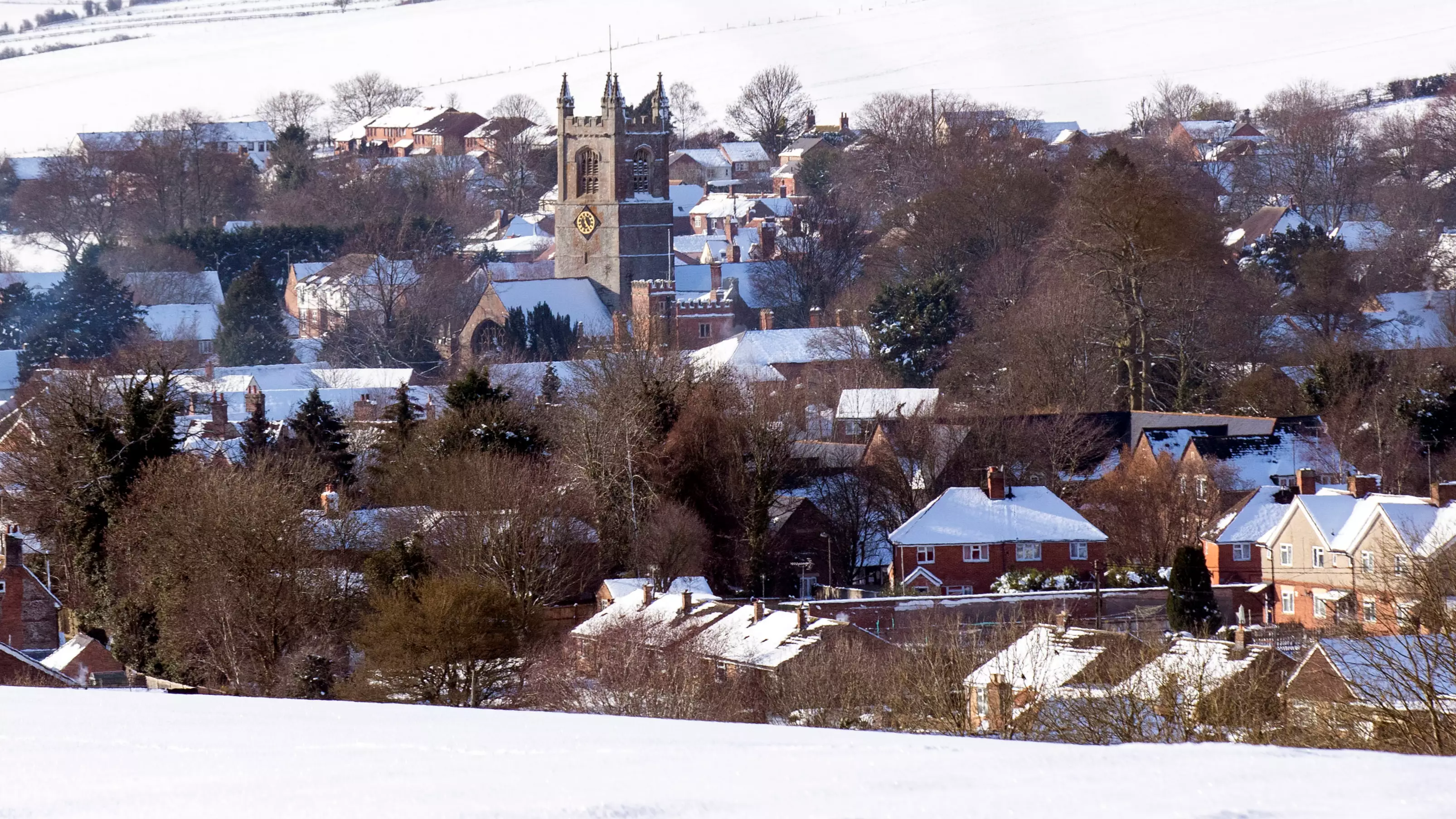 The Met Office Issues A Warning For Eight Inches Of Snow This Weekend 