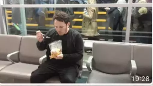 'Genius' Traveller Puts Wetherspoon Breakfast Into Plastic Security Bag At Airport