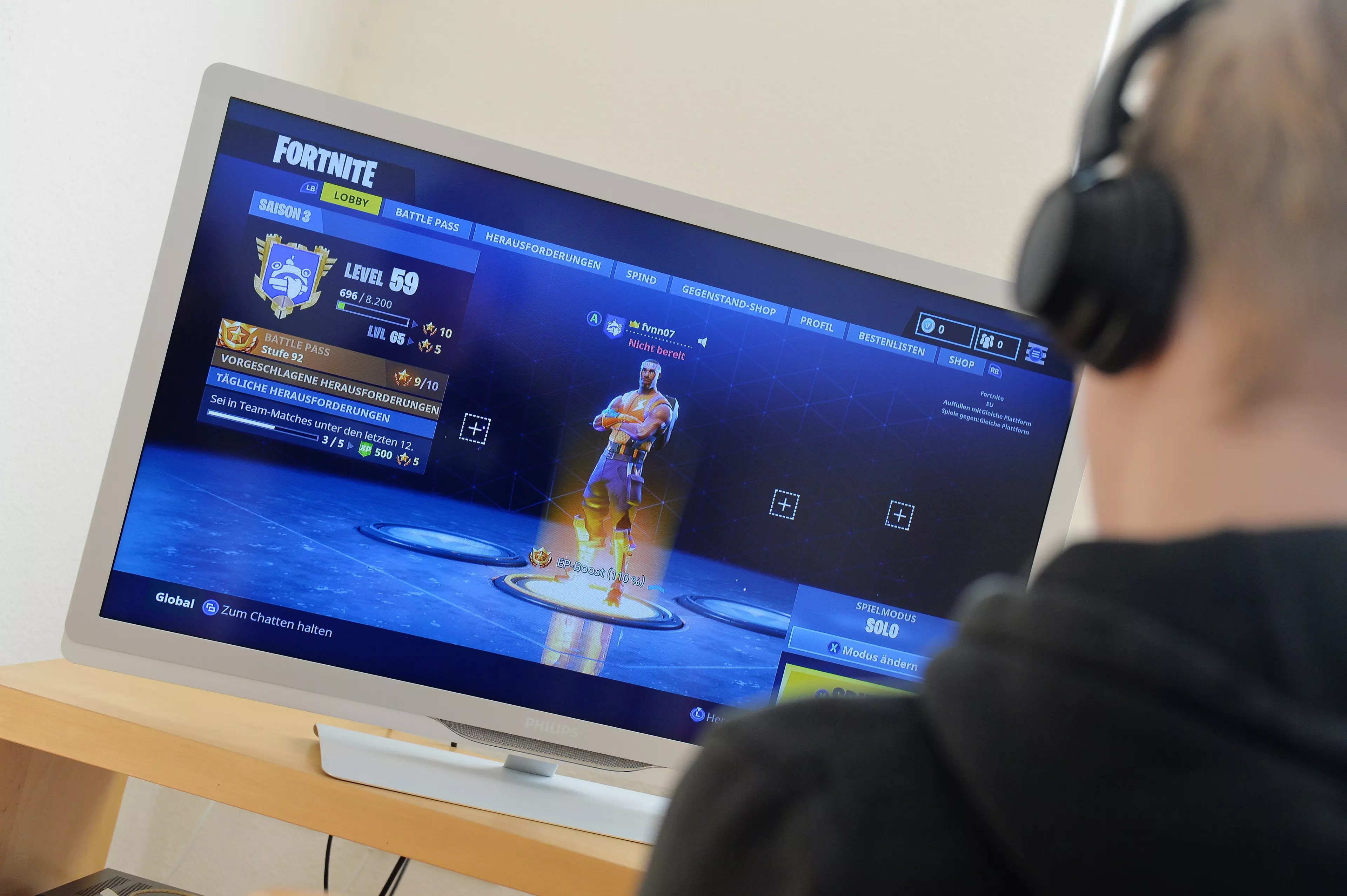 Makers Of 'Fortnite' Warn Gamers To Be Wary Of V-Bucks Scammers