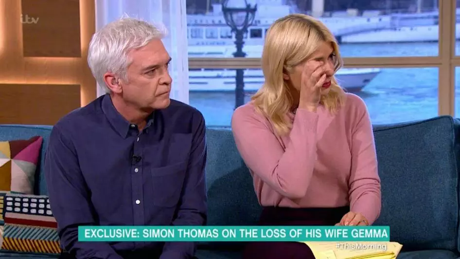 Holly Willoughby Breaks Down As Simon Thomas Talks About Losing His Wife 
