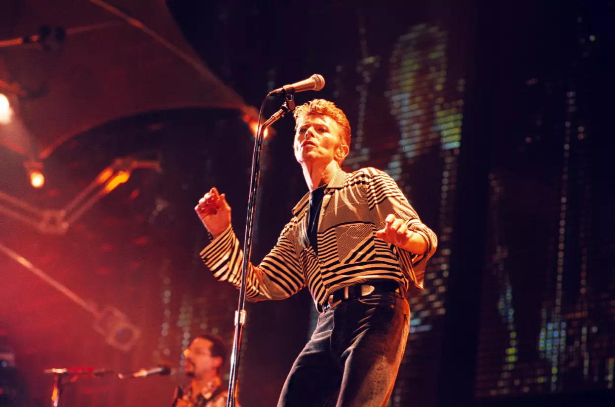 Bowie performing in 1995.