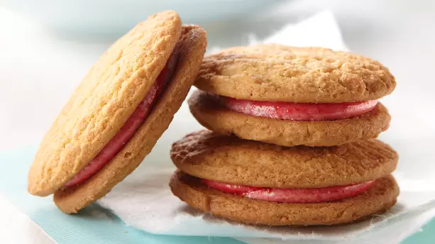 Arnott's Unveils Secret Recipe For Monte Carlo Biscuits So You Can Make Them At Home