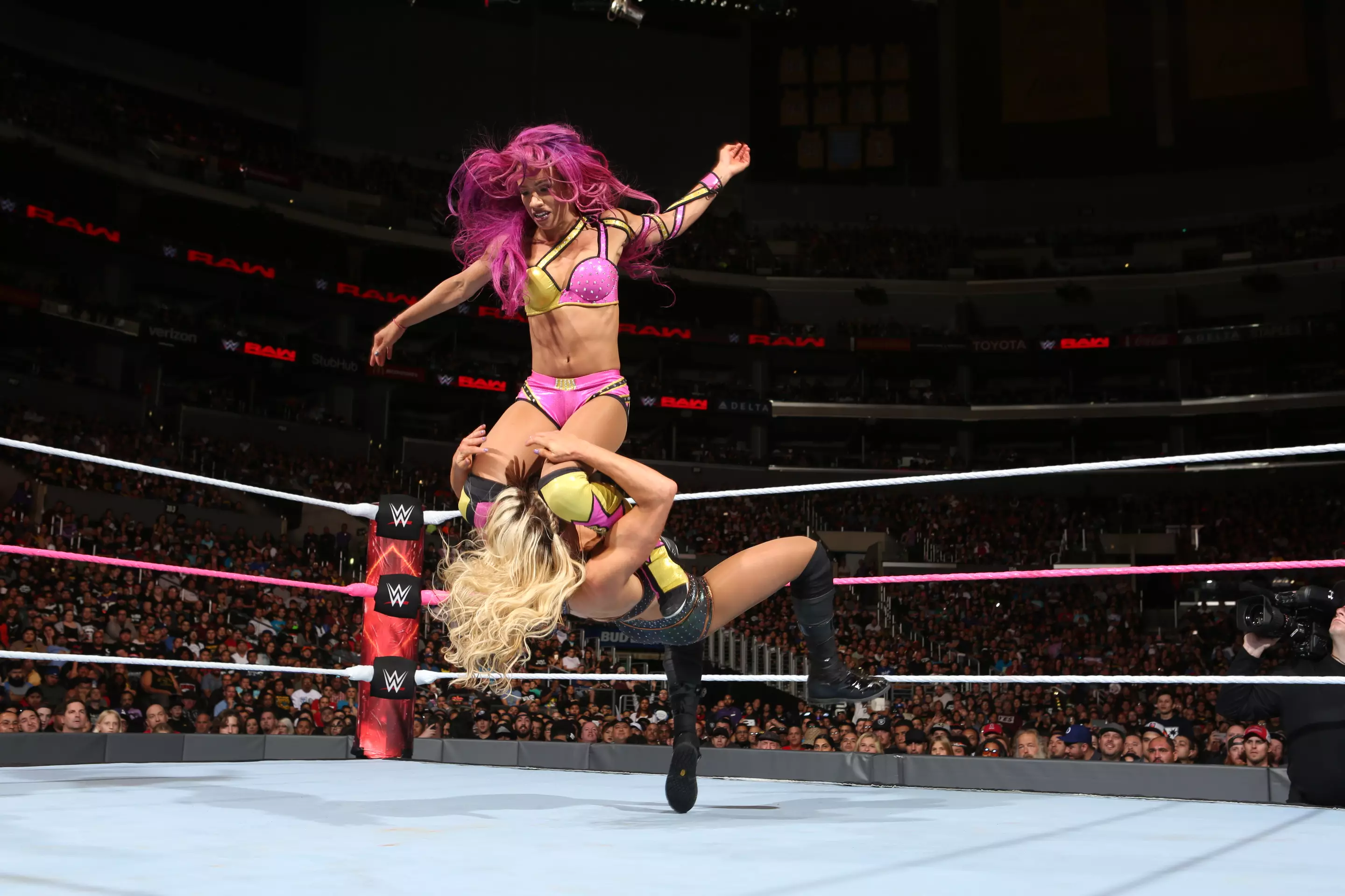 Women's Championship Match Main Events Raw For Only The Second Time In History