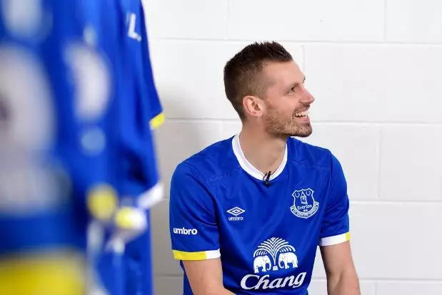 Morgan Schneiderlin's New Everton Squad Number Is Just Plain Wrong