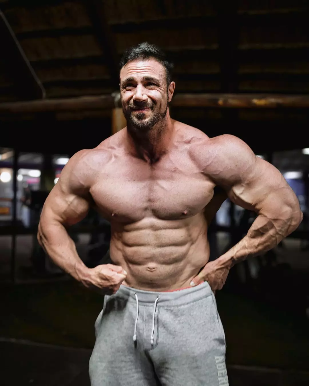 Noel is not a natural bodybuilder and wants other influencers to take more care with their followers' health.