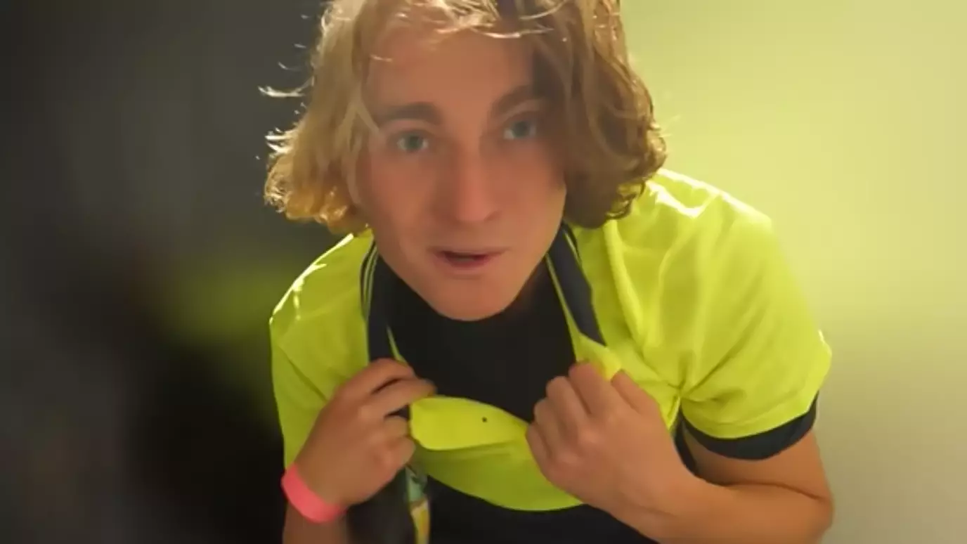 Police Won't Charge YouTubers Who Snuck Into AFL Grand Final By Wearing High-Vis