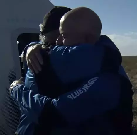 Shatner embraced Bezos upon landing back on Earth.