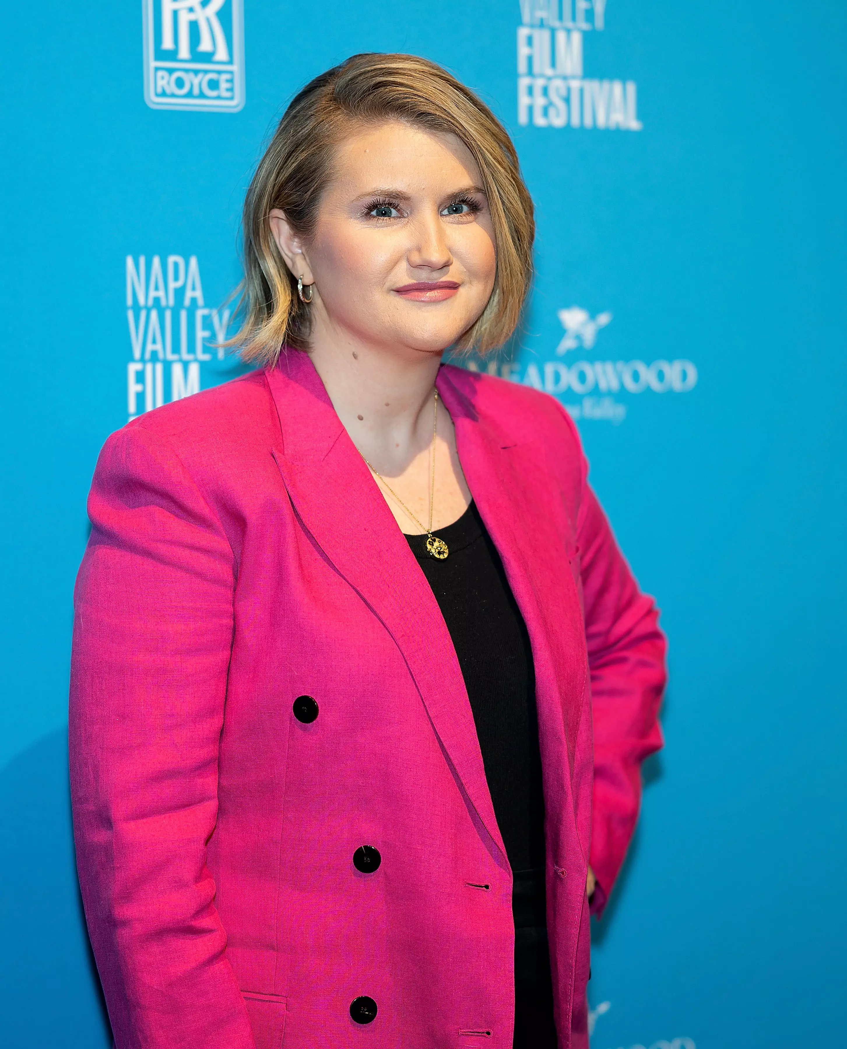 Jillian Bell stars as the fairy godmother in training (