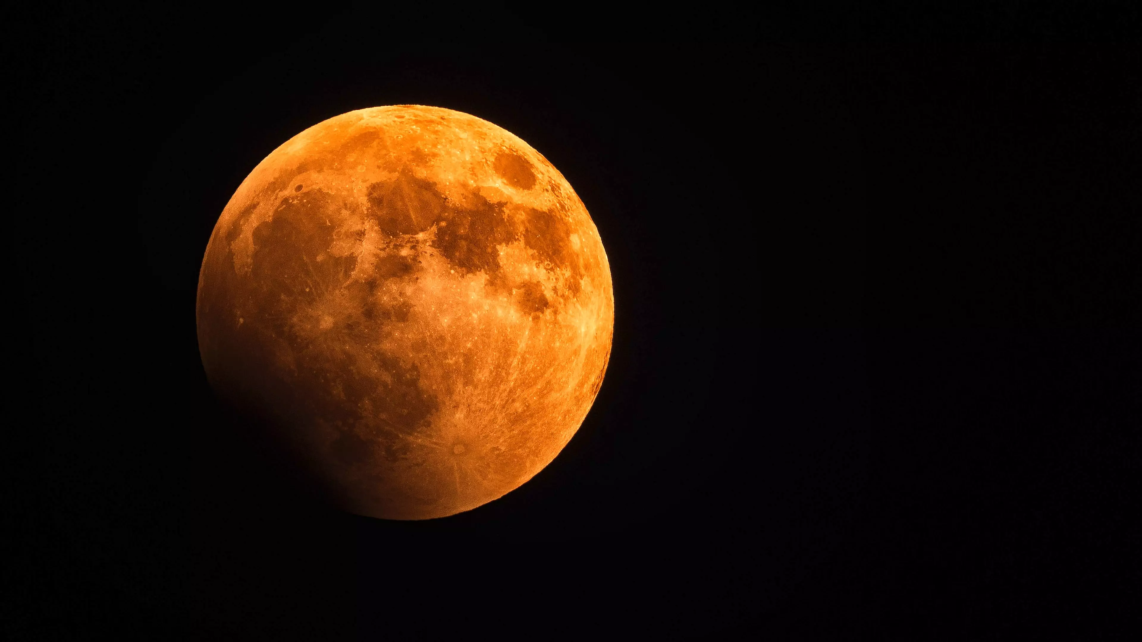 The blood moon will be seen in Australia and America (
