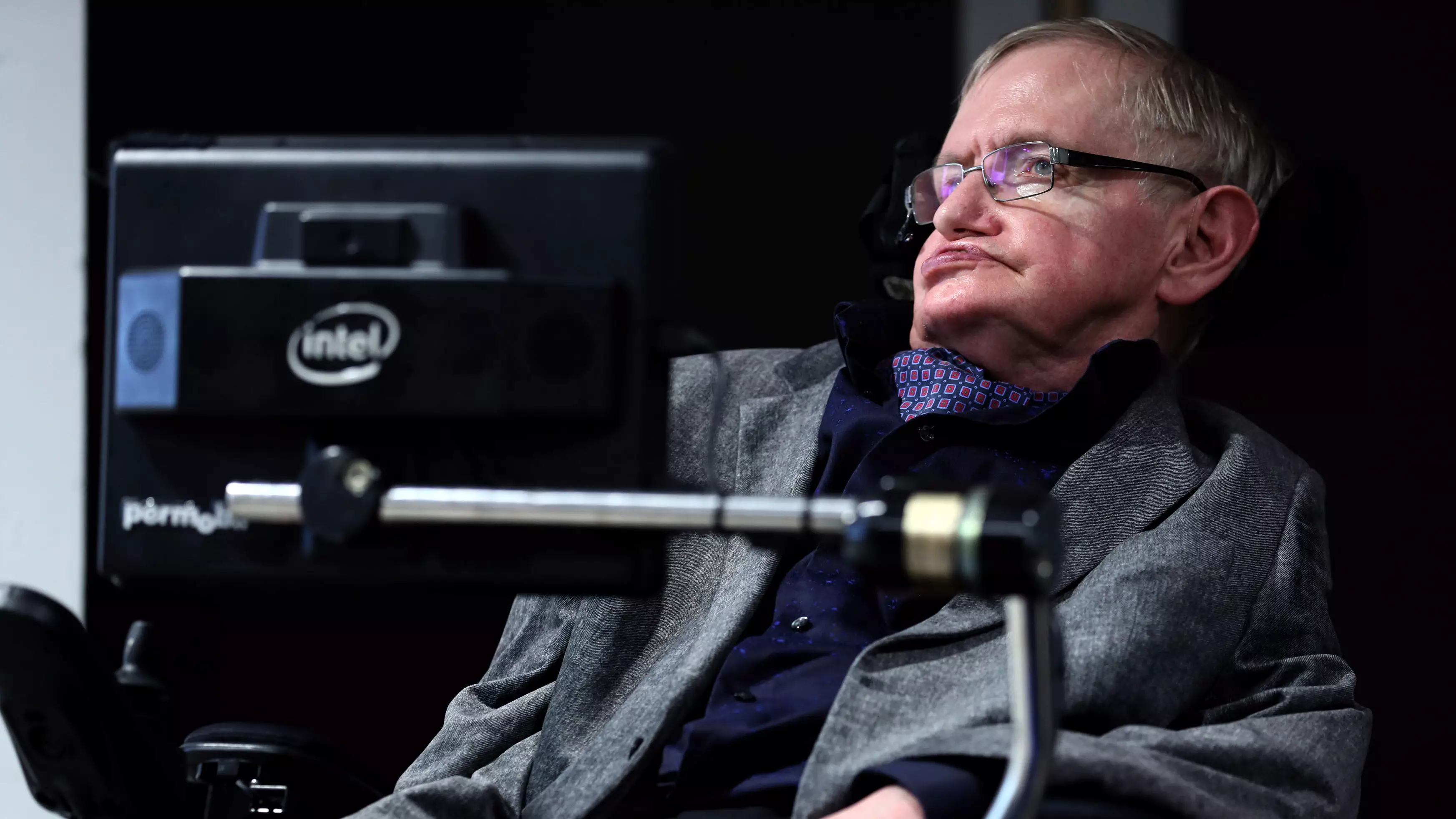 Professor Stephen Hawking Is Going Into Space 