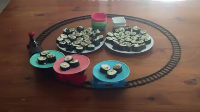 People Are Making Sushi Trains During Lockdown And They're Perfect For Anyone Missing Restaurants