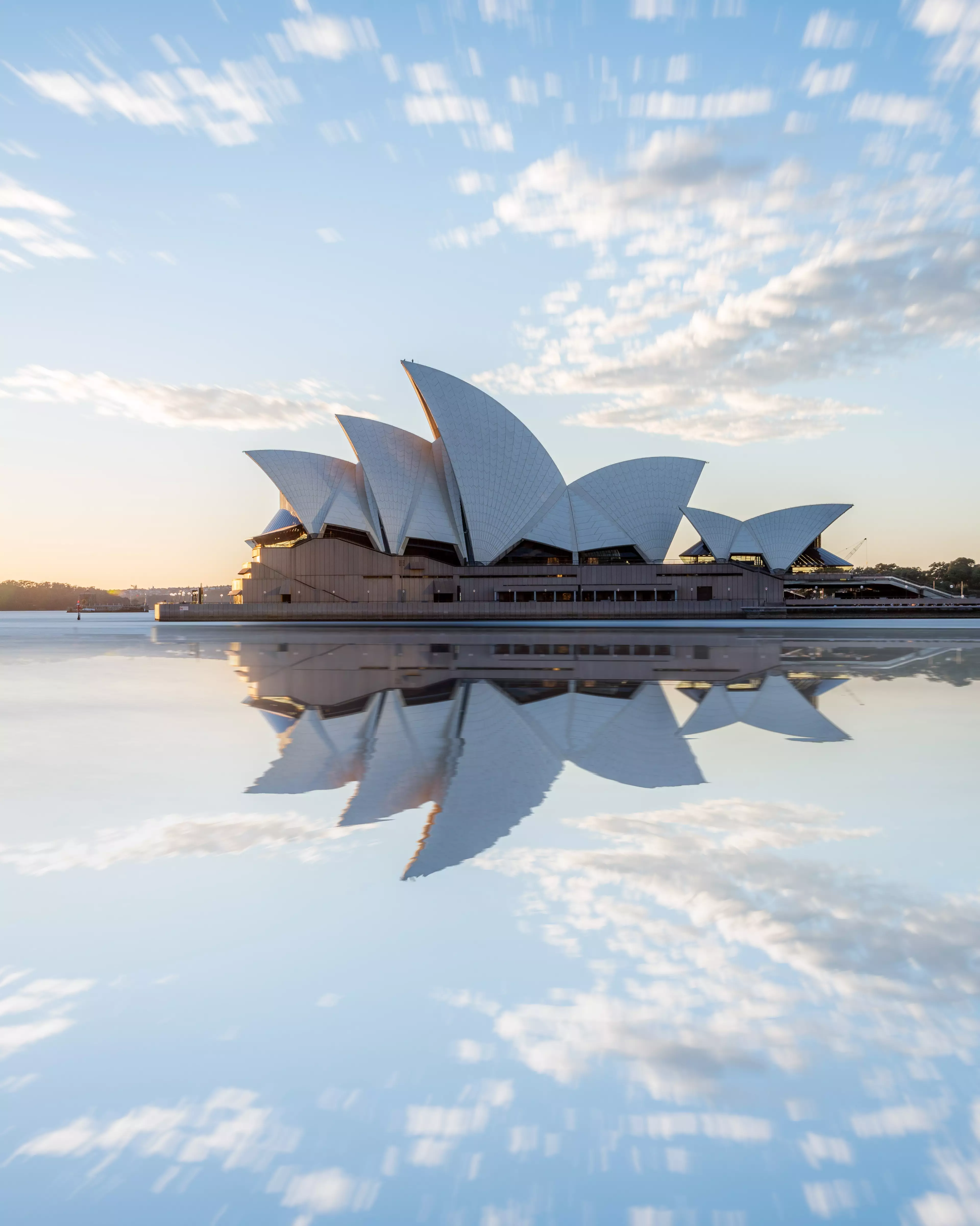 You can fly to Sydney for £414.