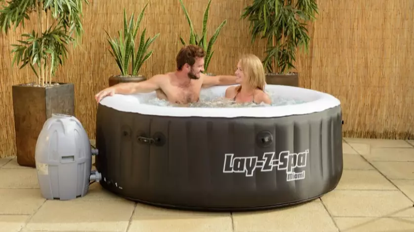 Good News Everybody: Argos Is Selling Hot Tubs For The Same Price As Aldi