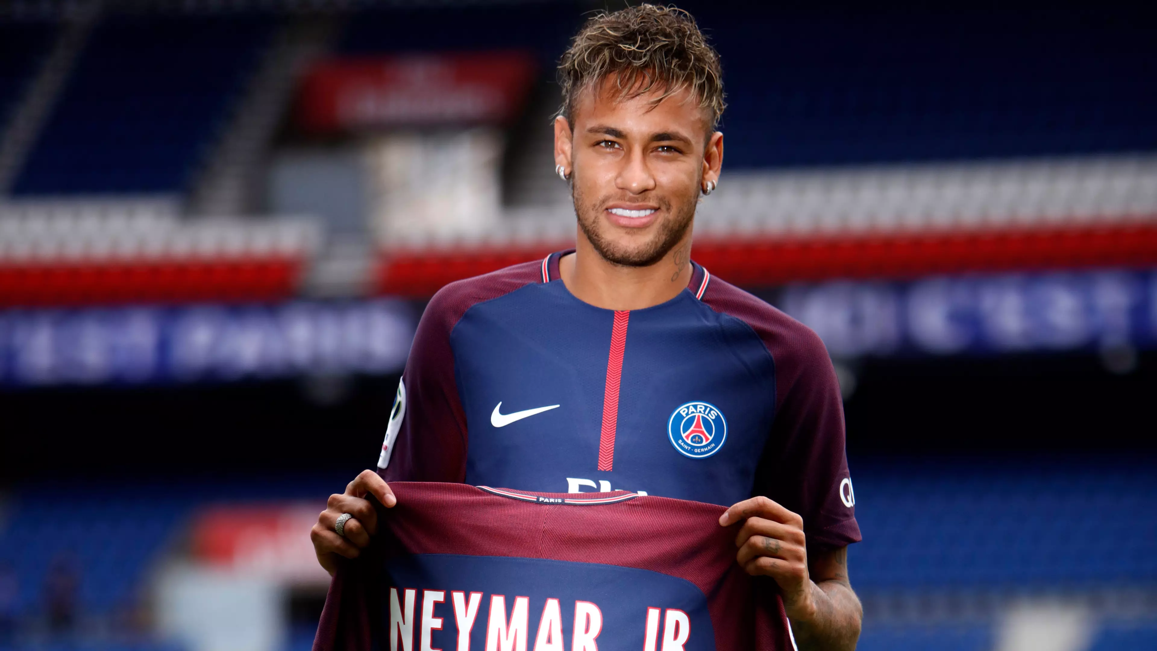 PSG Have Sold An Astonishing Amount Of Neymar Shirts