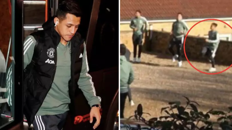 Alexis Sanchez And His Manchester United Teammates Spotted Doing Bizarre Pre-Match Routine