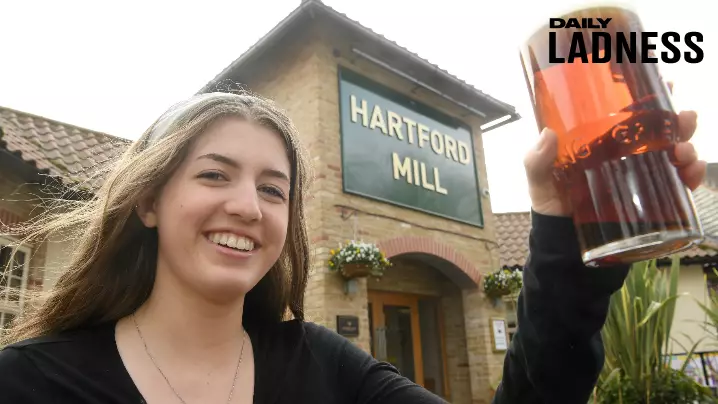 Canadian Teenager Born In UK Pub Returns To Have Her First Legal Pint