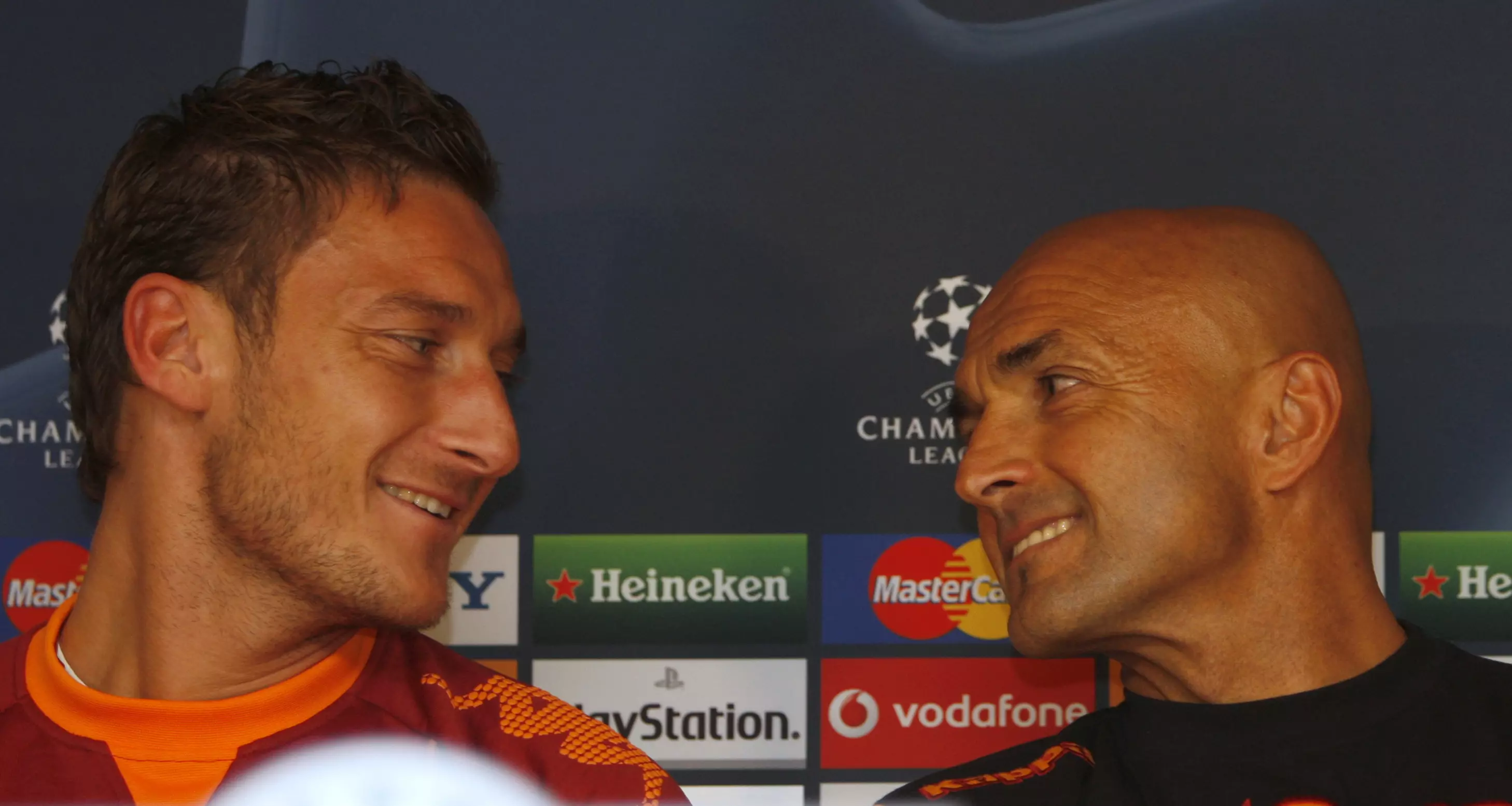 Roma Coach Luciano Spalletti Threatens To Quit If Totti Isn't Offered A New Deal