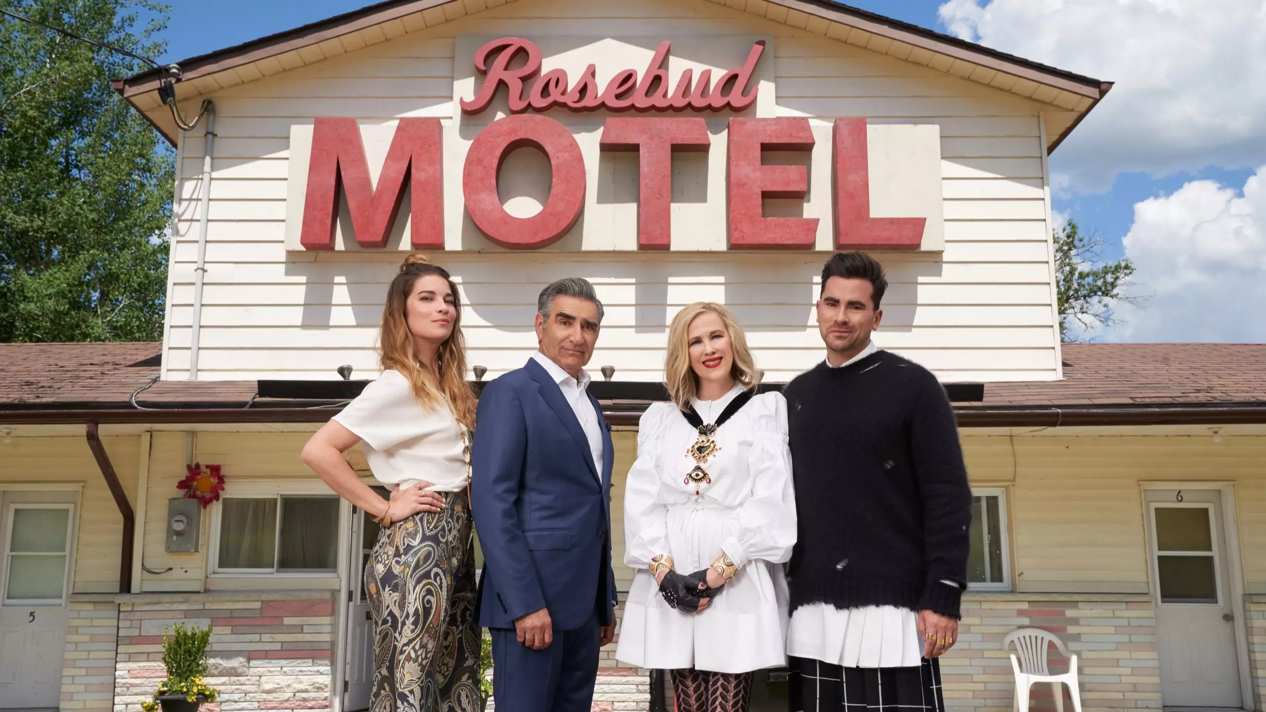 The Rosebud Motel From Schitt’s Creek Is Now Up For Sale