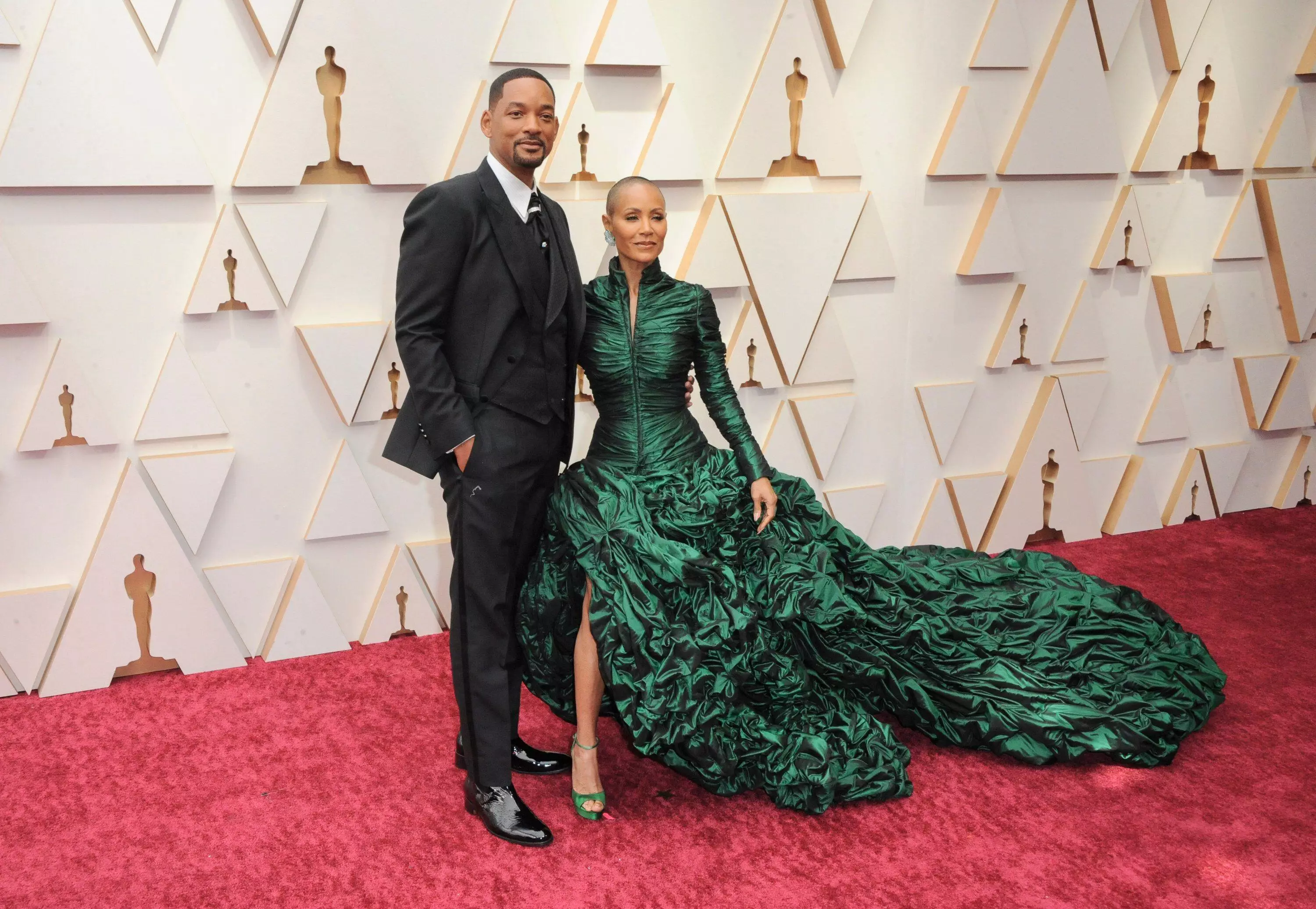 Will Smith and Jada Pinkett-Smith arriving at the Oscars red carpet (