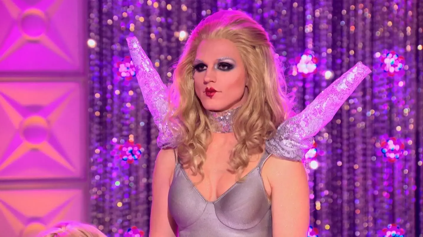 Derrick Barry is another of the queens returning (