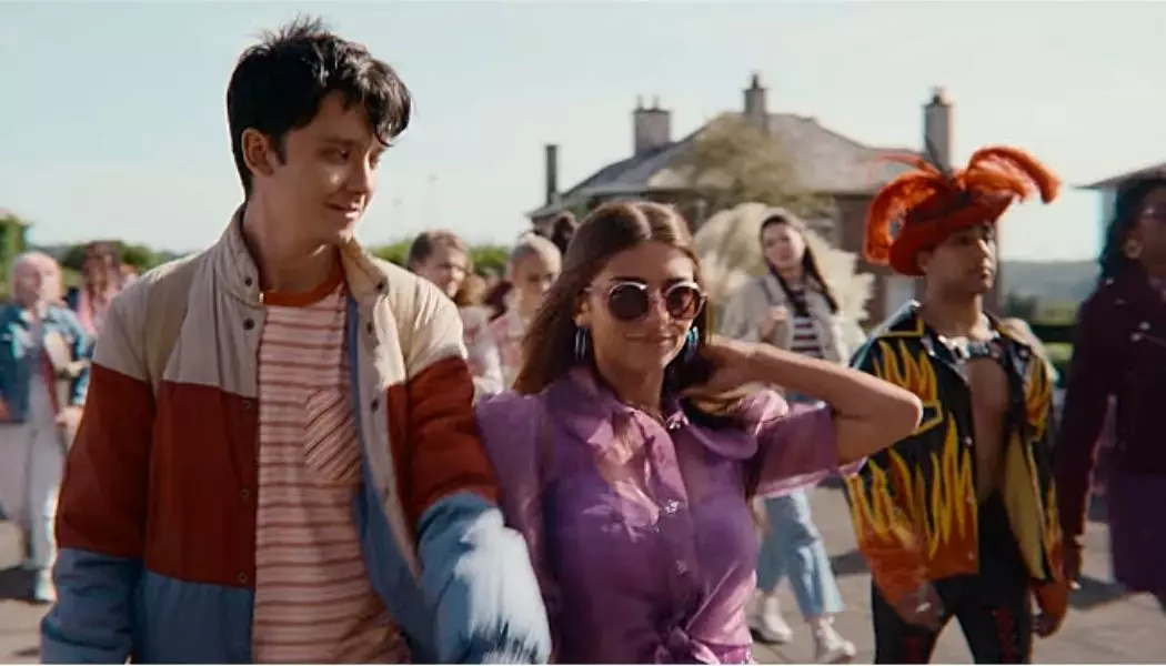 Otis (Asa Butterfield) and Ruby (Mimi Keene) In Sex Education season 3. (