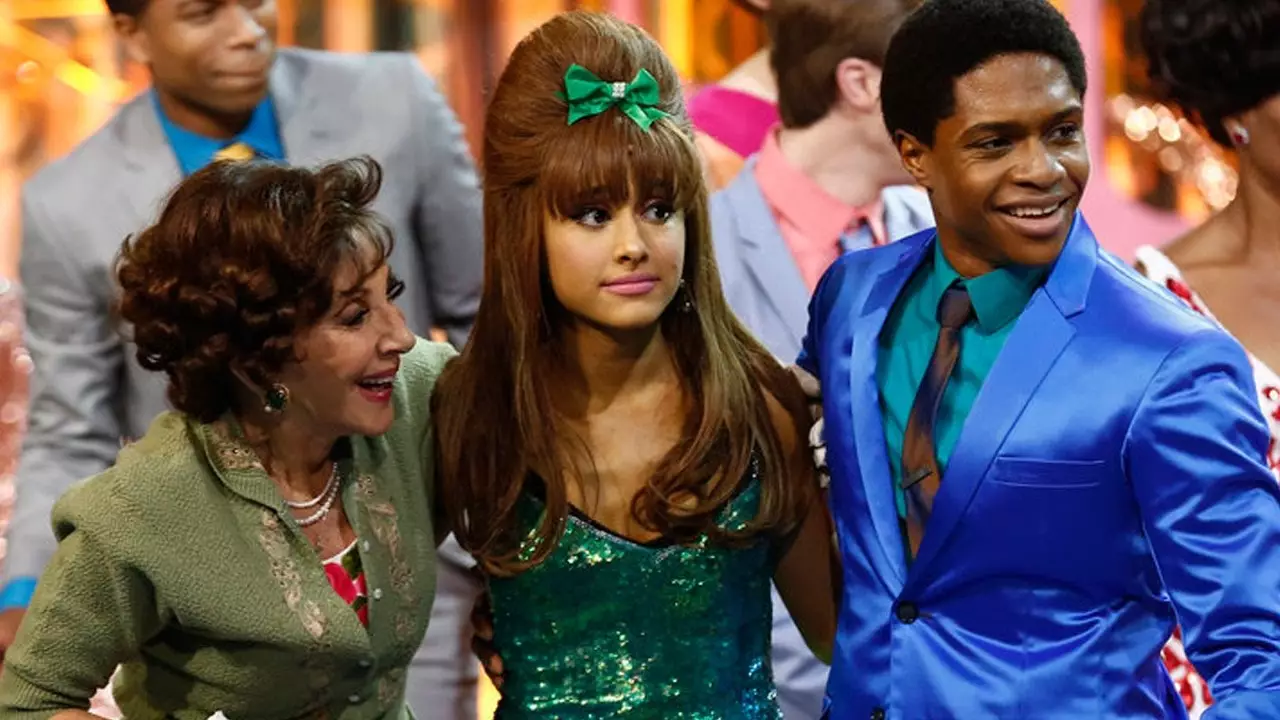 Ariana plays Tracy Turnblad's goofy-adorable BFF Penny Pingleton (