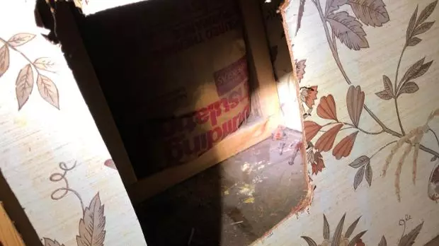 Family Find 40-Year-Old Bathroom Products Which Had Been Disappearing Through Hole In Wall