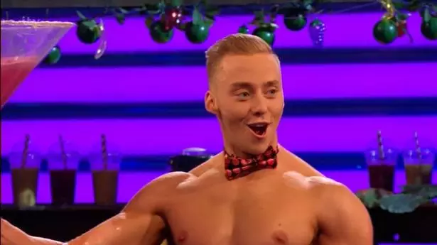 This ‘Take Me Out’ Bloke Can Casually Makes Juice With His Muscles