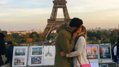 Single Woman Kisses Strangers In Front Of Iconic Monuments