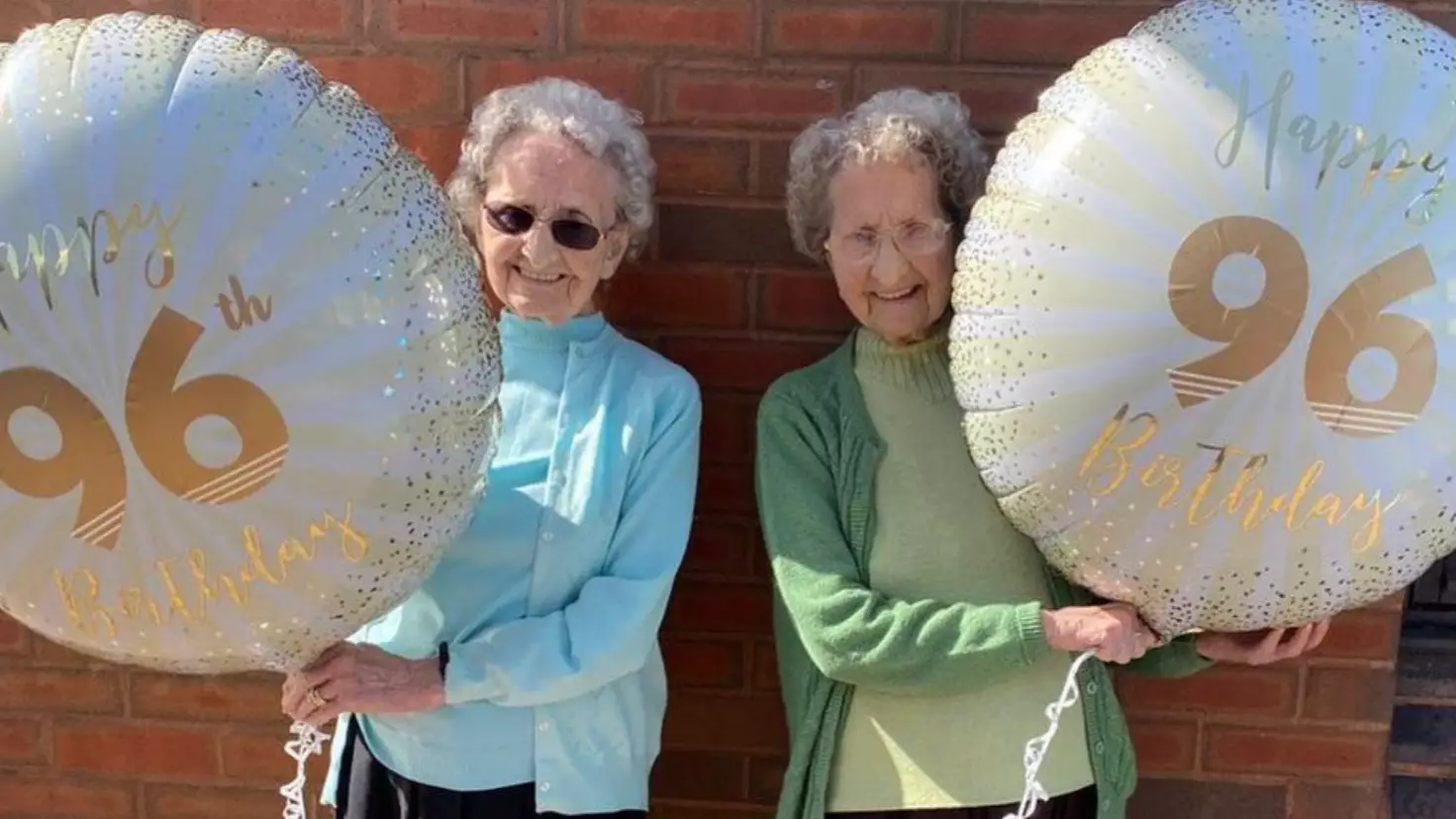 One Of UK's Oldest Identical Twins Dies With Covid