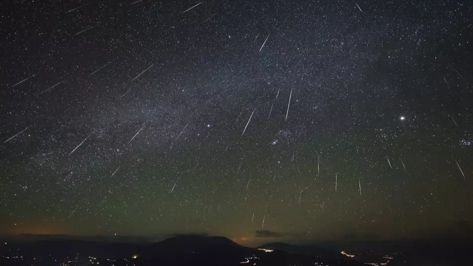 There's Set To Be A Huge Meteor This Weekend 
