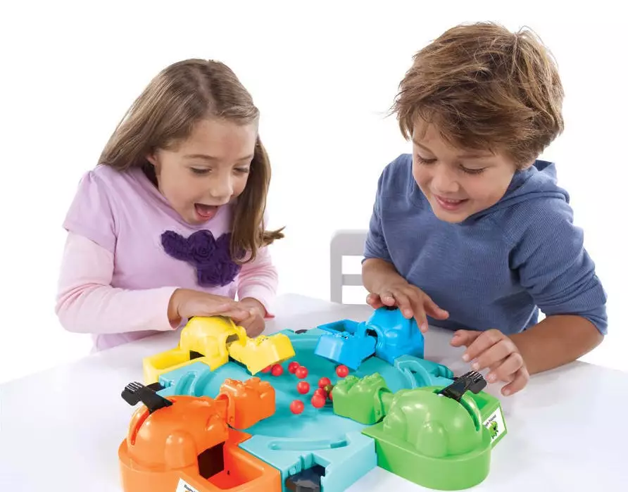 The hungry kitty was compared to classic kids' game Hungry Hungry Hippos.