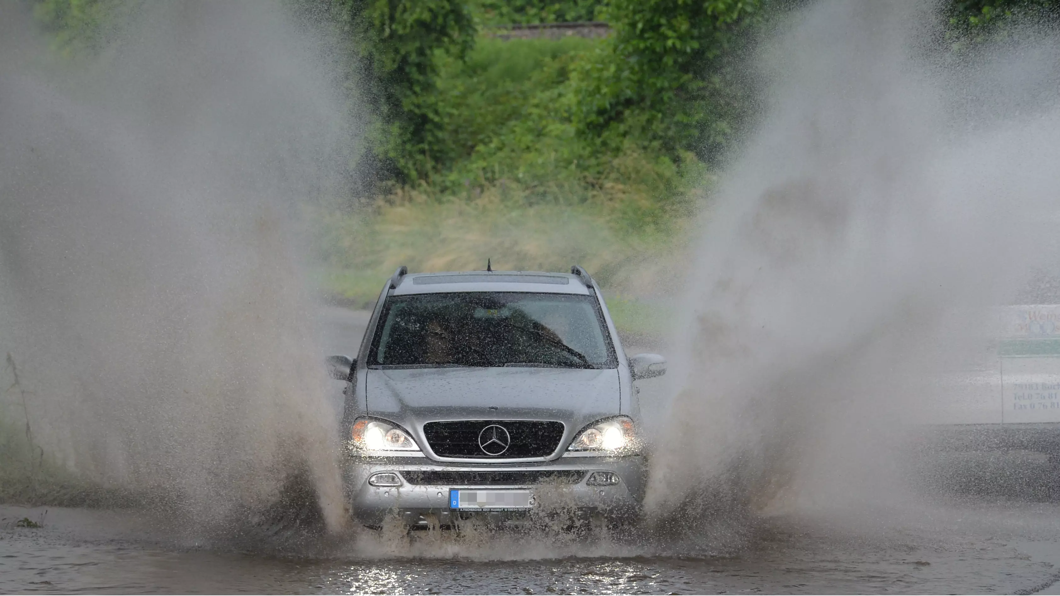 Drivers Could Be Fined £5,000 For Purposely Splashing Pedestrians