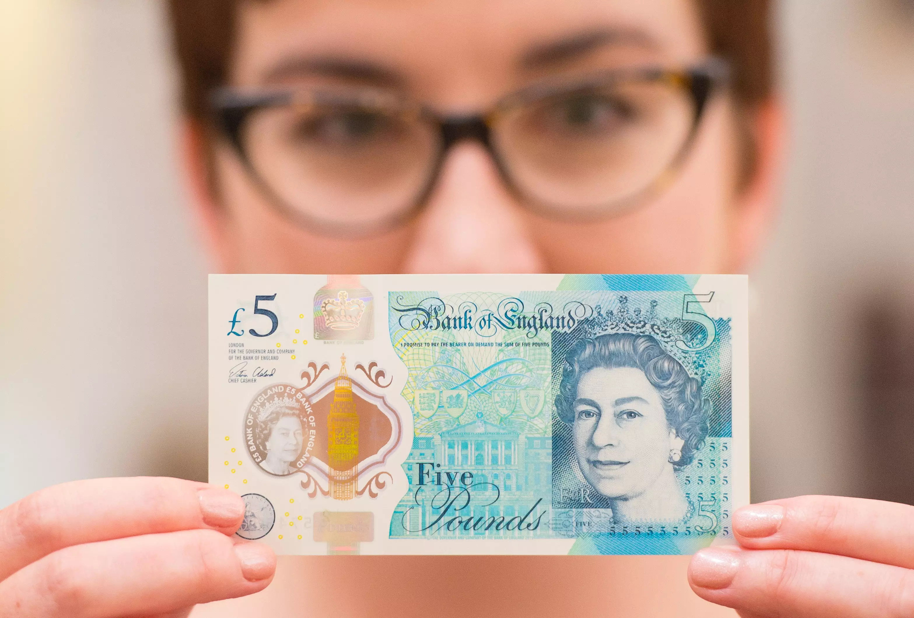Where To Pick Up One Of The New Five Pound Notes