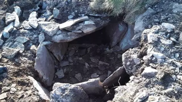 Pre-Historic Bronze Age Tomb Unearthed By A Farmer in Co. Kerry 