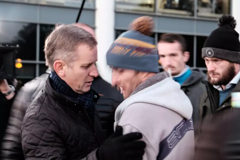 Jeremy Kyle Told To Do One By An Angry Homeless Man In Hull