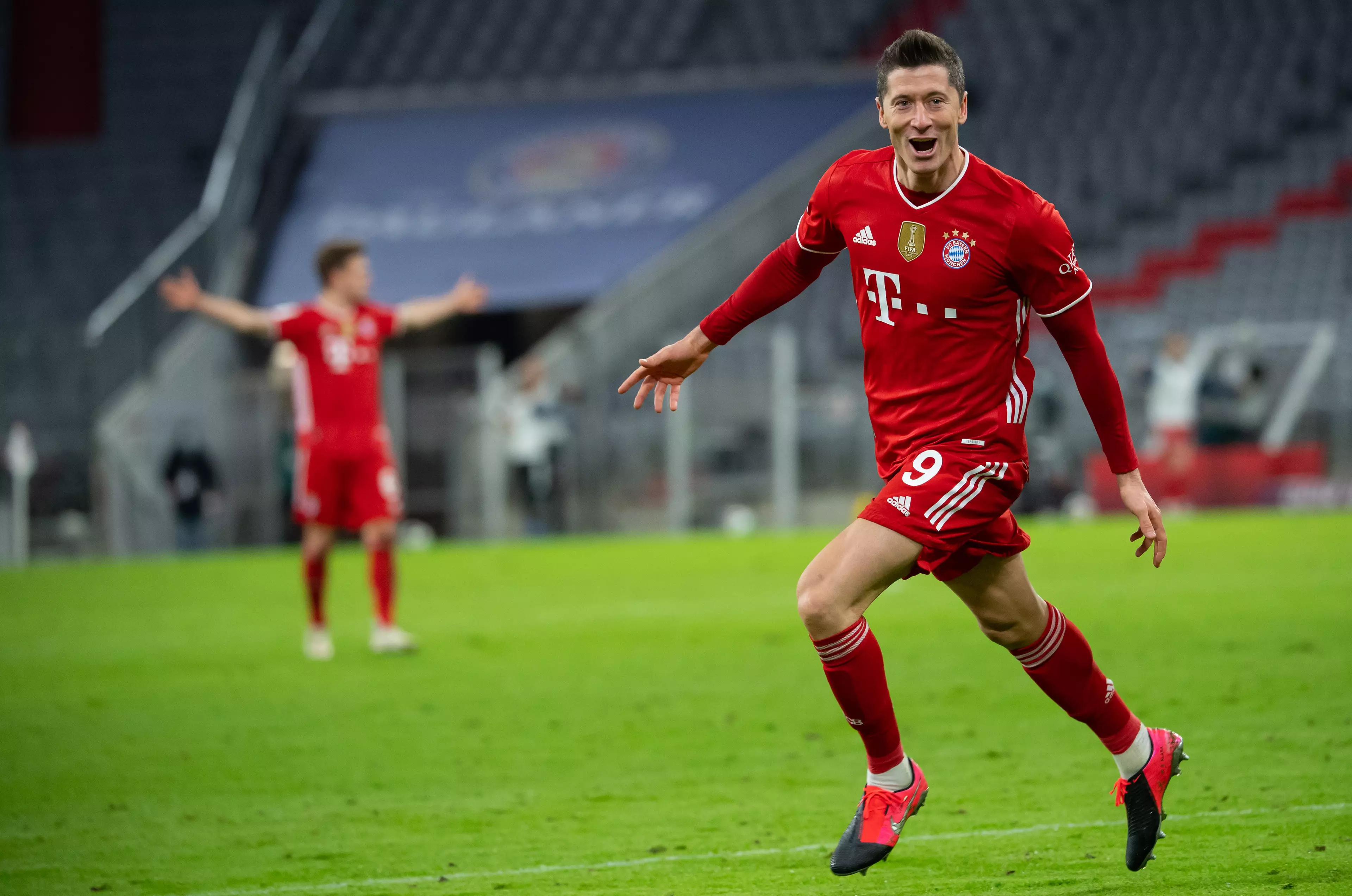 Lewandowski would be an incredible signing for City or Chelsea. Image: PA Images
