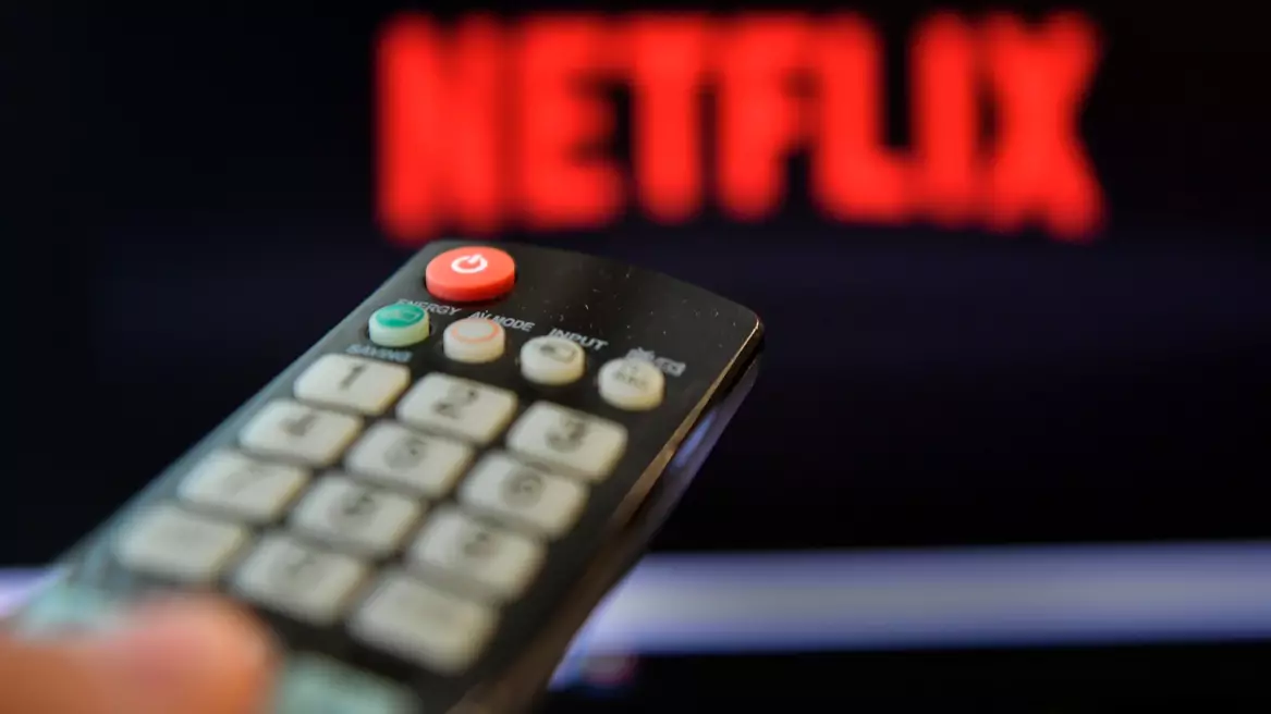 You Can Now Get Paid £300 For Watching Netflix In Loungewear
