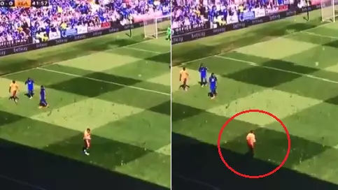 Did A Reading Player Take A Throw-In From Shadow Line, Rather Than Actual Line?