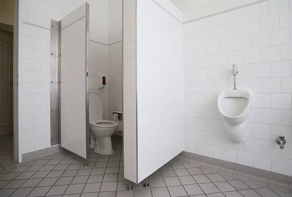 How Much Money You Make While Pooing At Work
