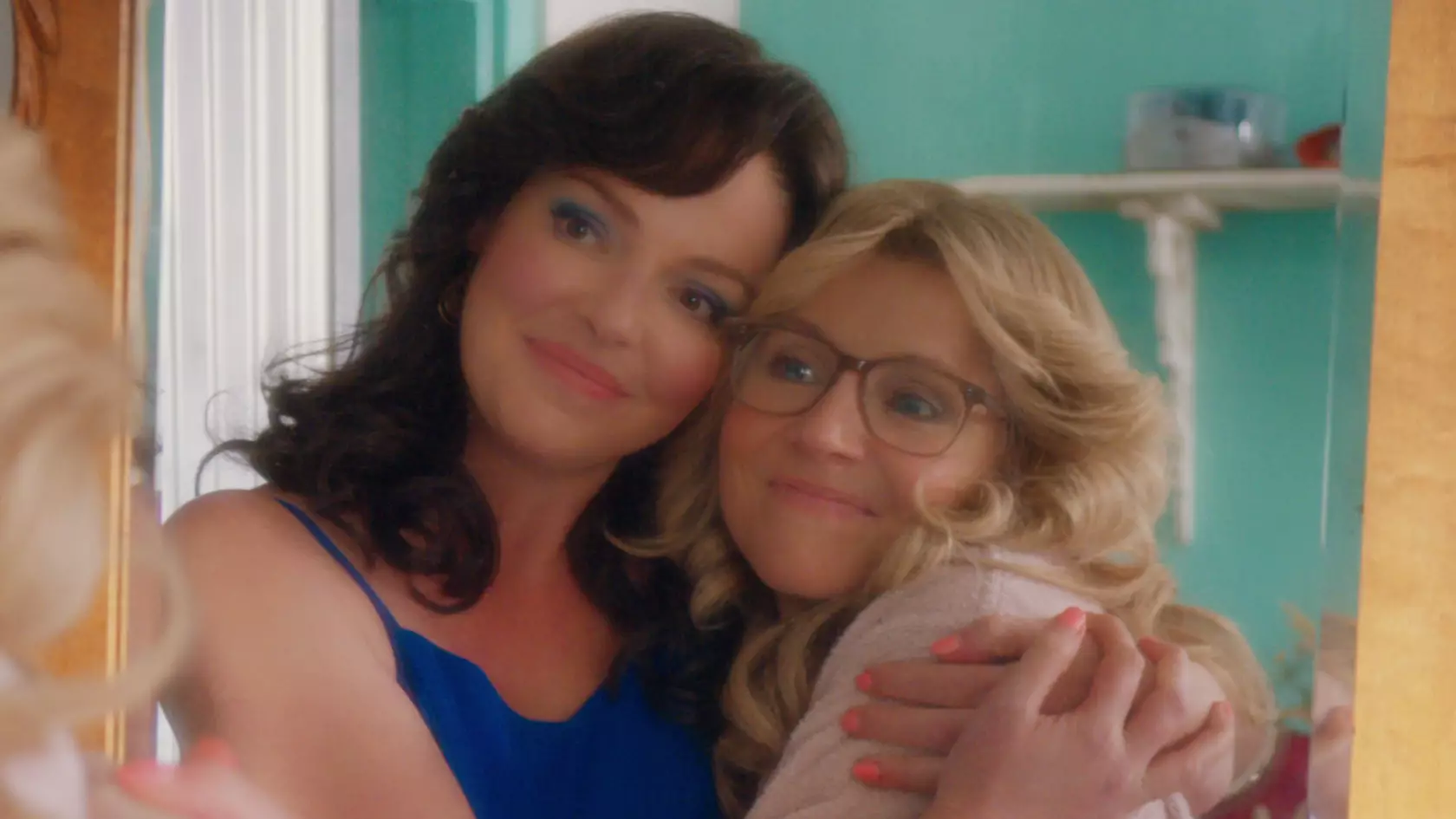 Kate and Tully, played by Katherine Heigl and Sarah Chalke (