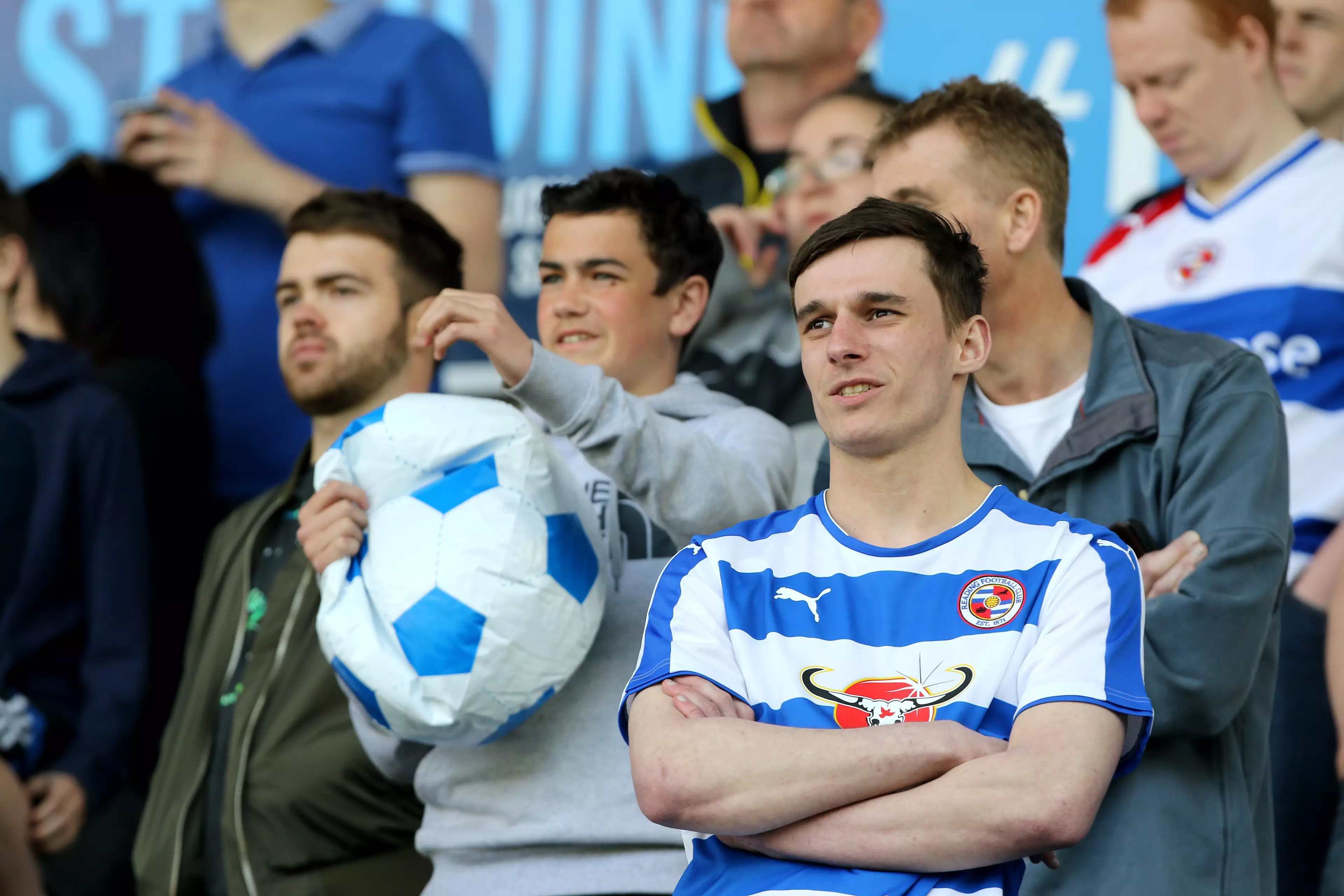 Reading Fan Goes Viral After Valentines Day Twitter Complaint Backfires Horribly 